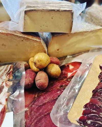 Commander un plateau de raclette & charcuteries à Romainville