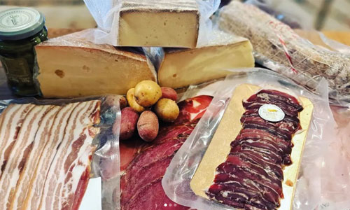 Plateau de fromage et charcuteries